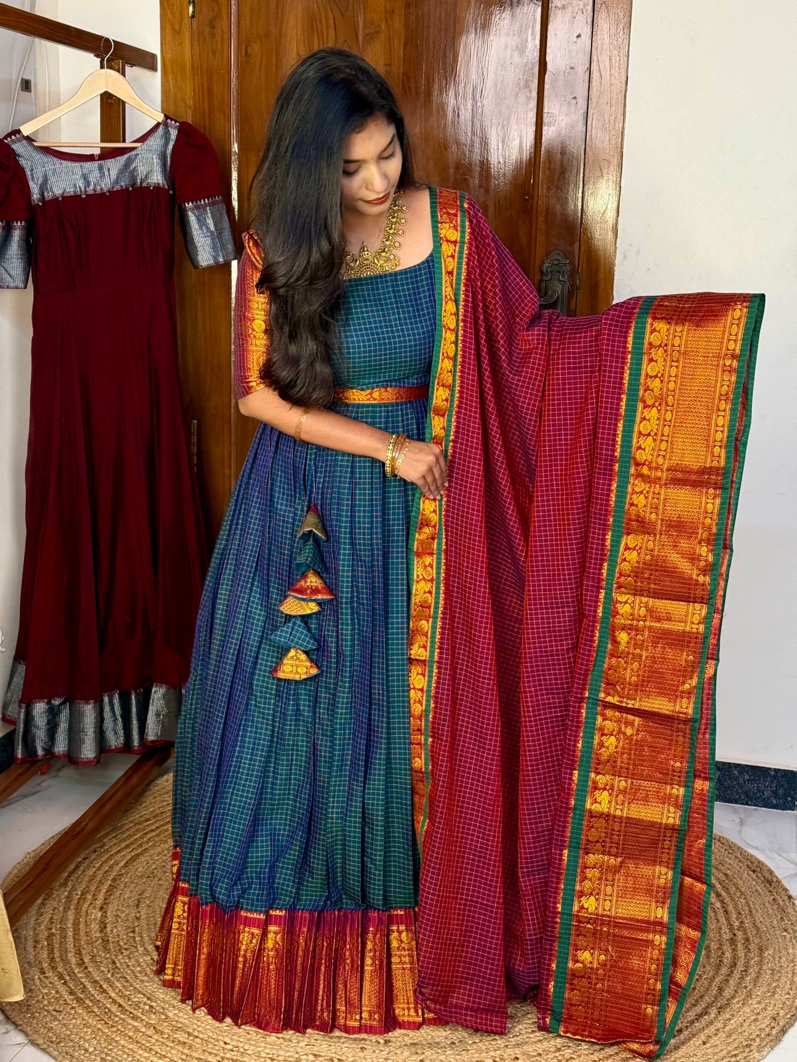 Karigai Checks Hallf saree -  Peacock Blue And Magenta