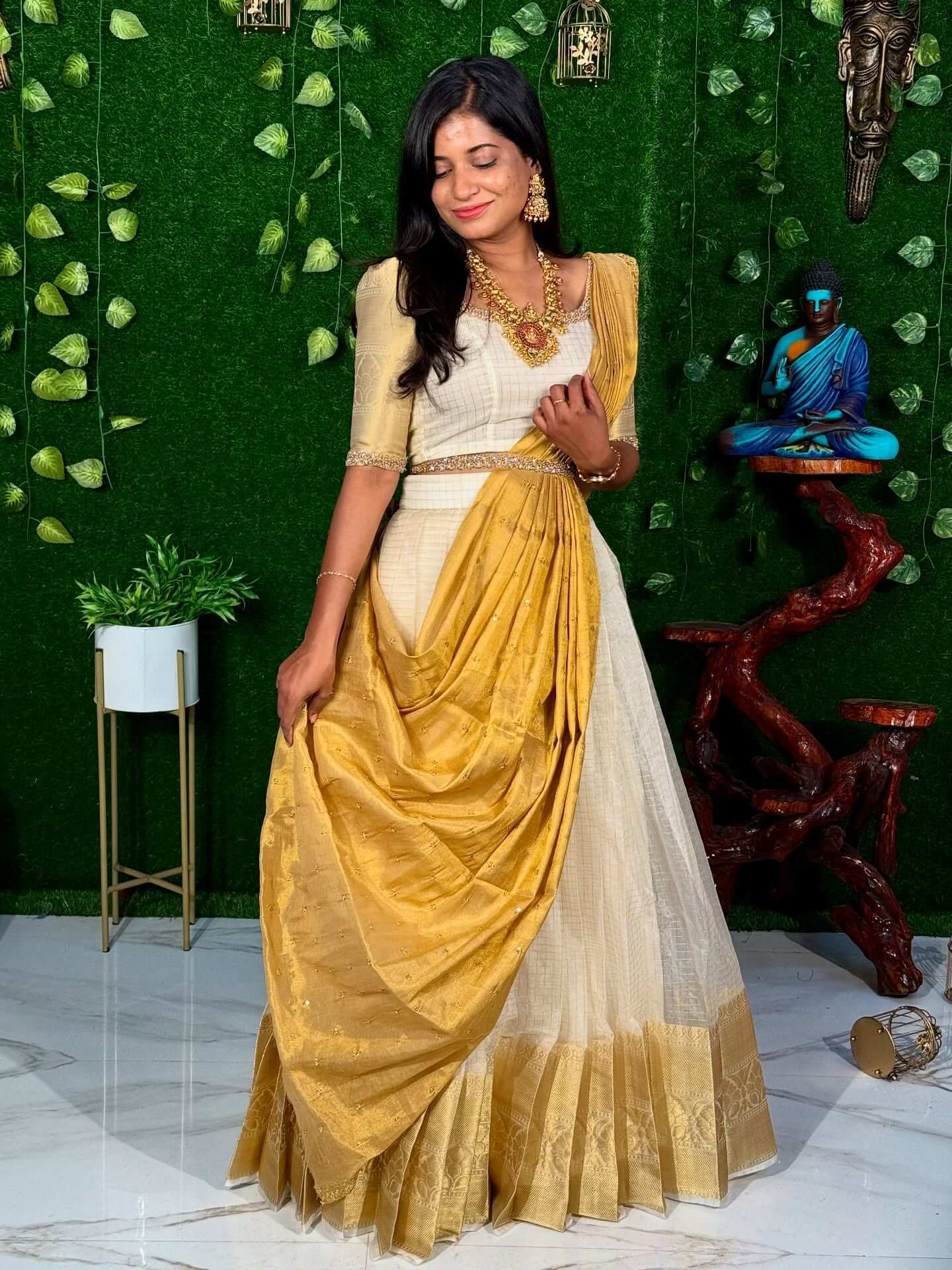 ONAM Halfsaree - GOLD (Lehenga)