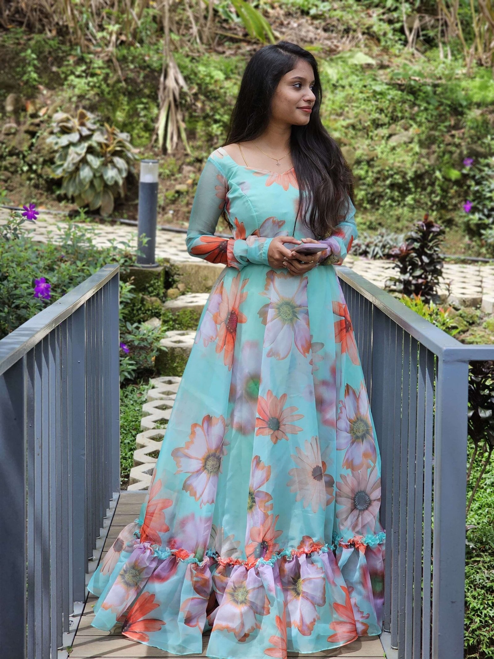 RUFFLED FLORAL ORGANZA - Sea green (Maxi)