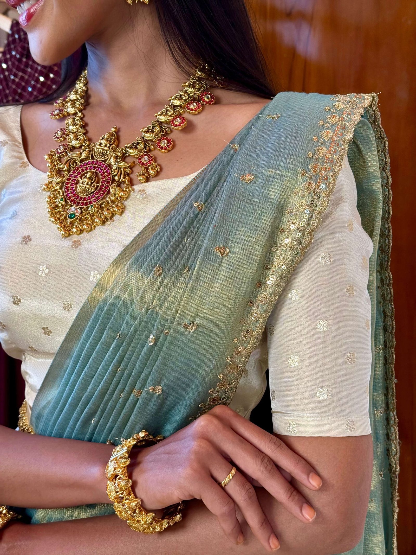 Nila onam vastra lehenga set