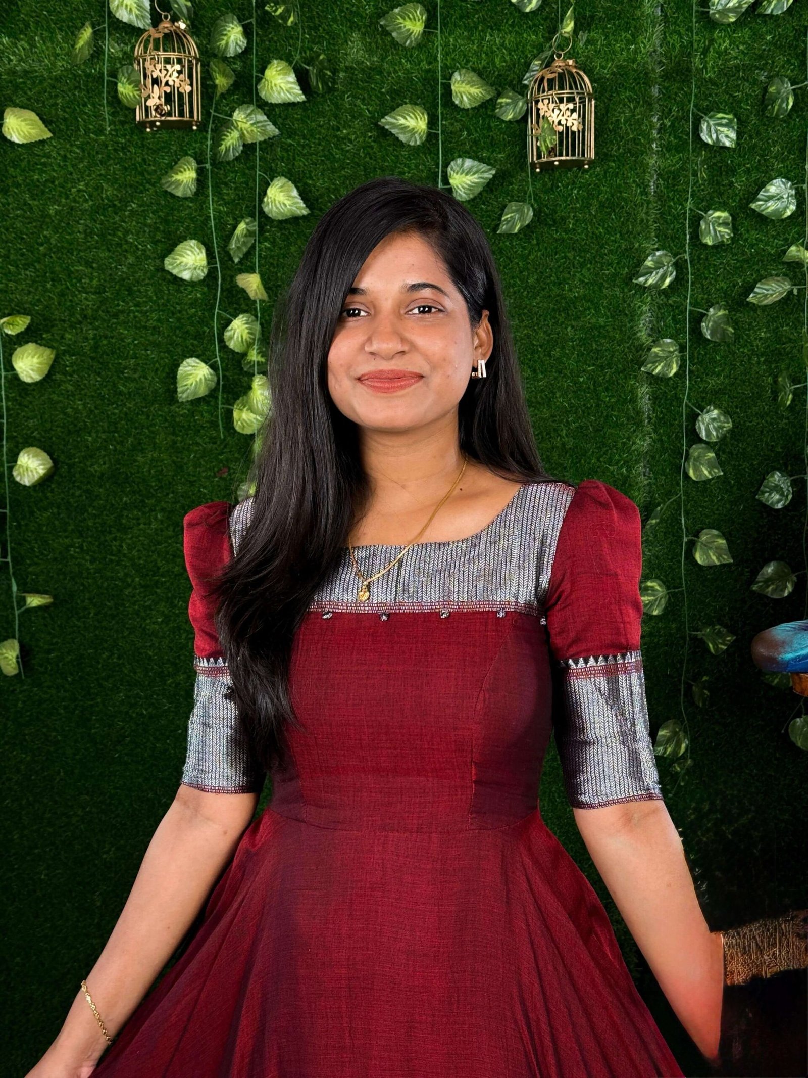 SILVER ZARI - MAROON (Maxi)