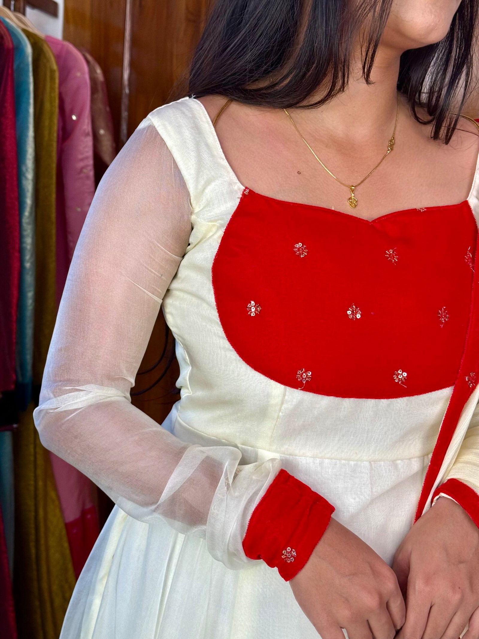 STAR - Red and white maxi